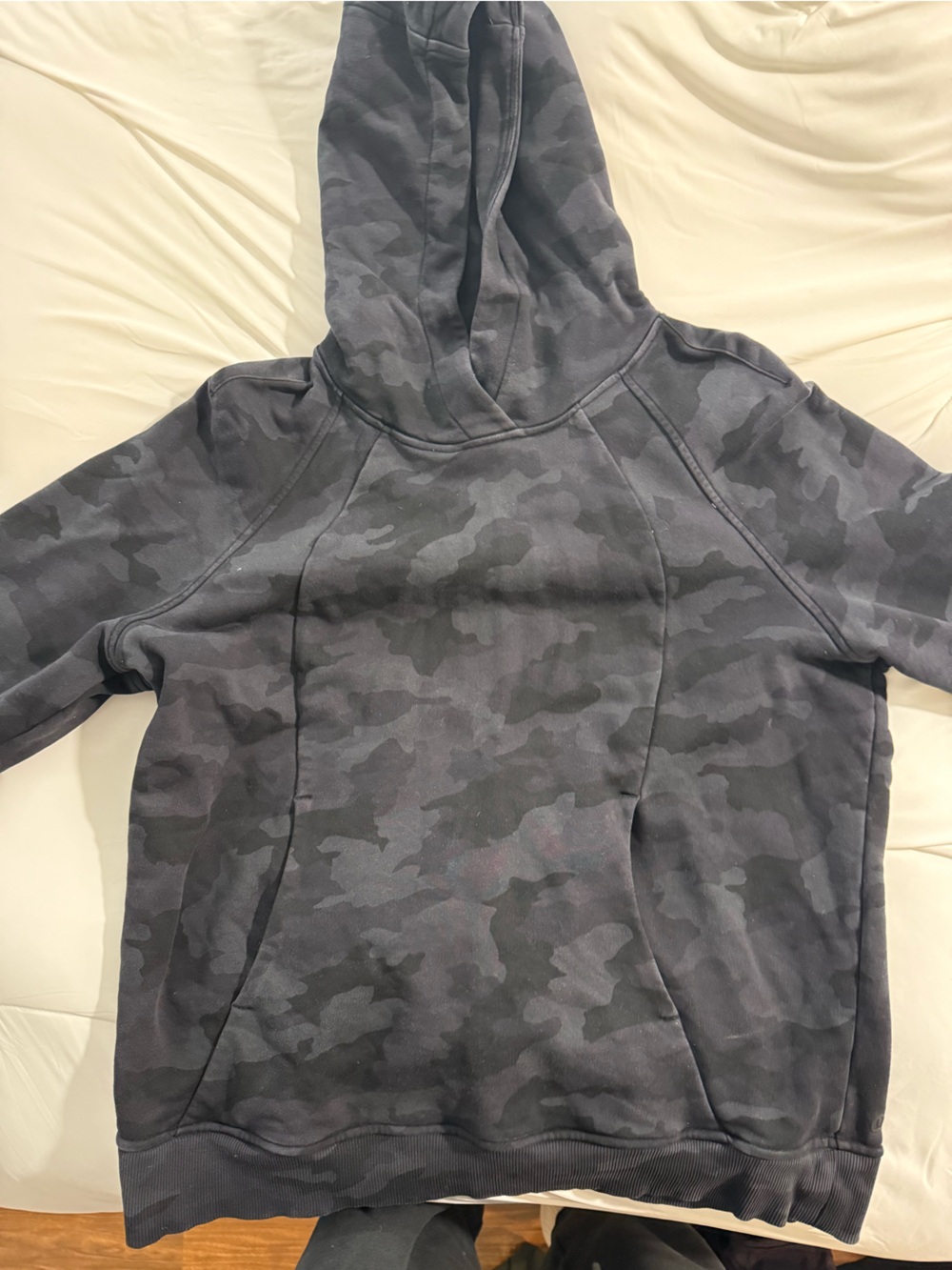 lululemon athletica women’s Camo Hoodie